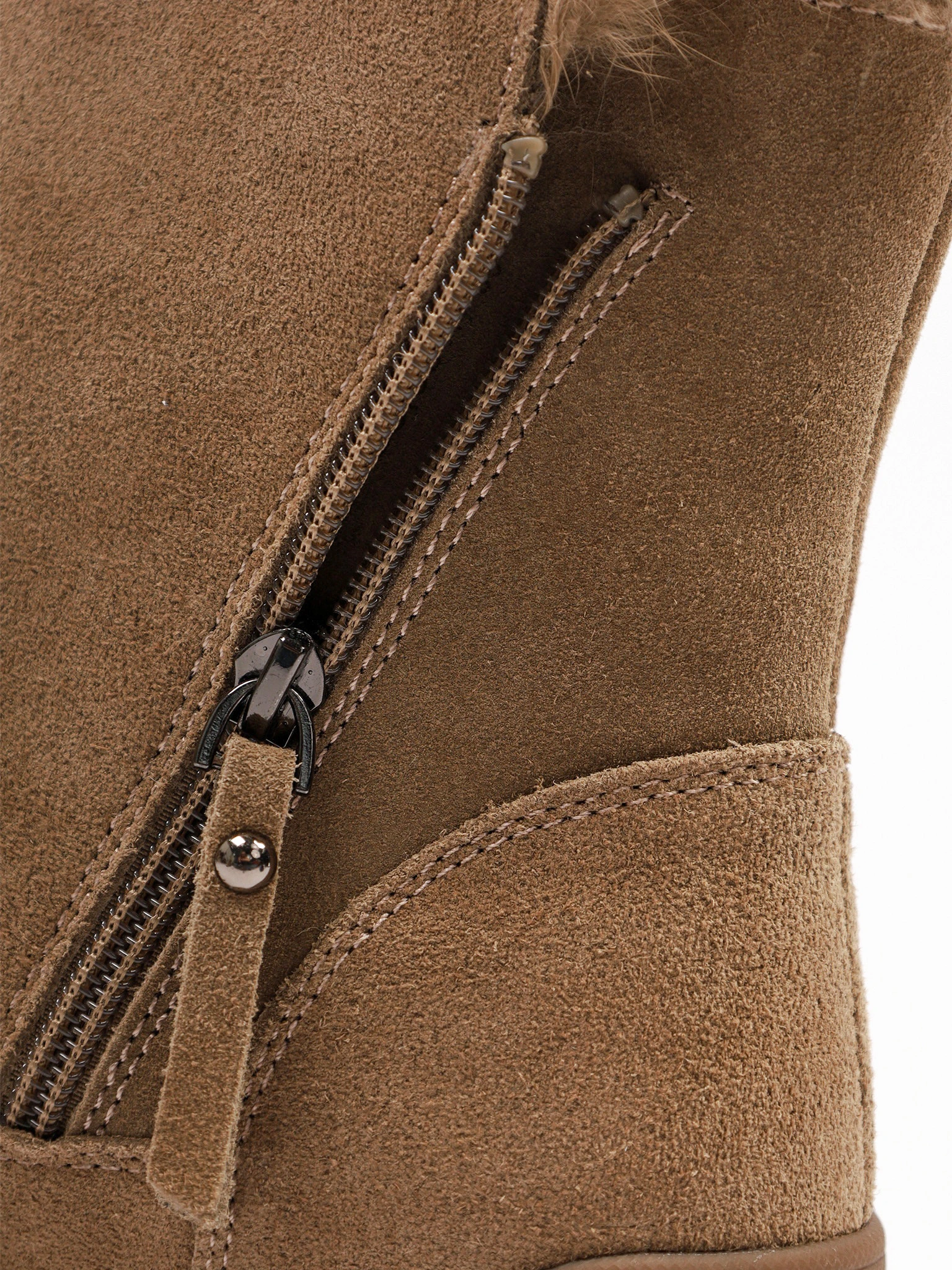 Ботинки бежевого цвета с двумя боковыми молниями